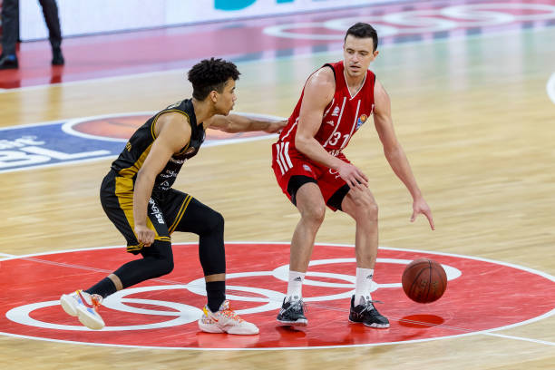 多年轻人投 多年轻人投