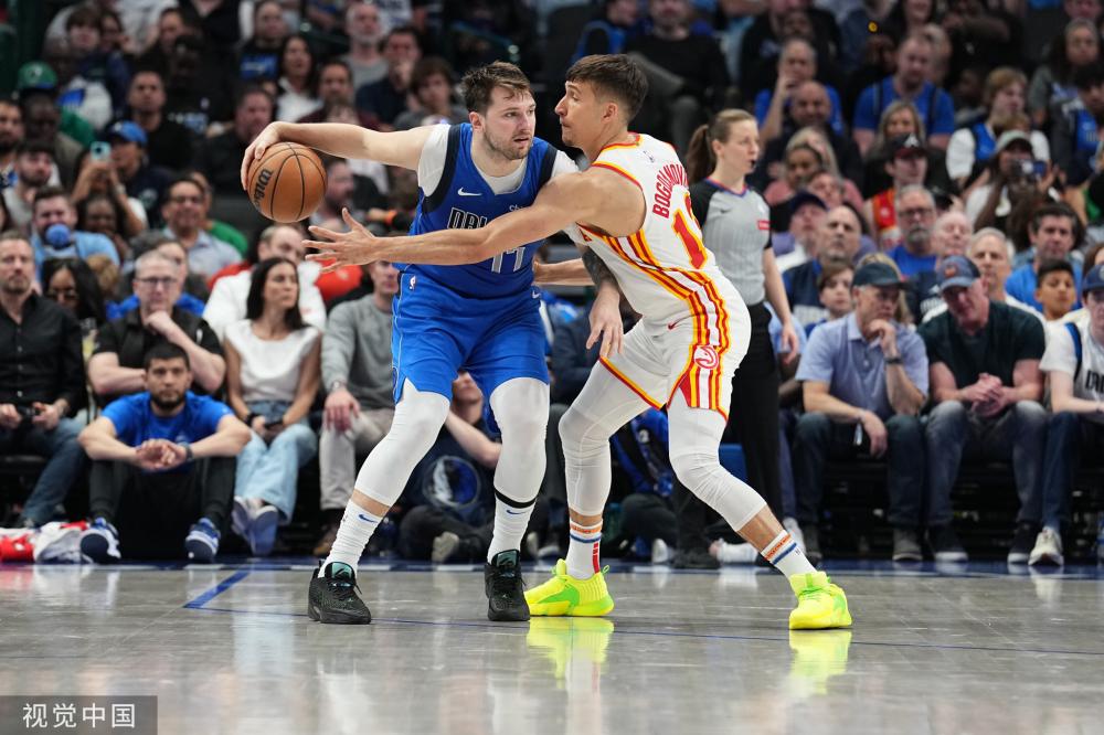 中国女足依 中国女足依